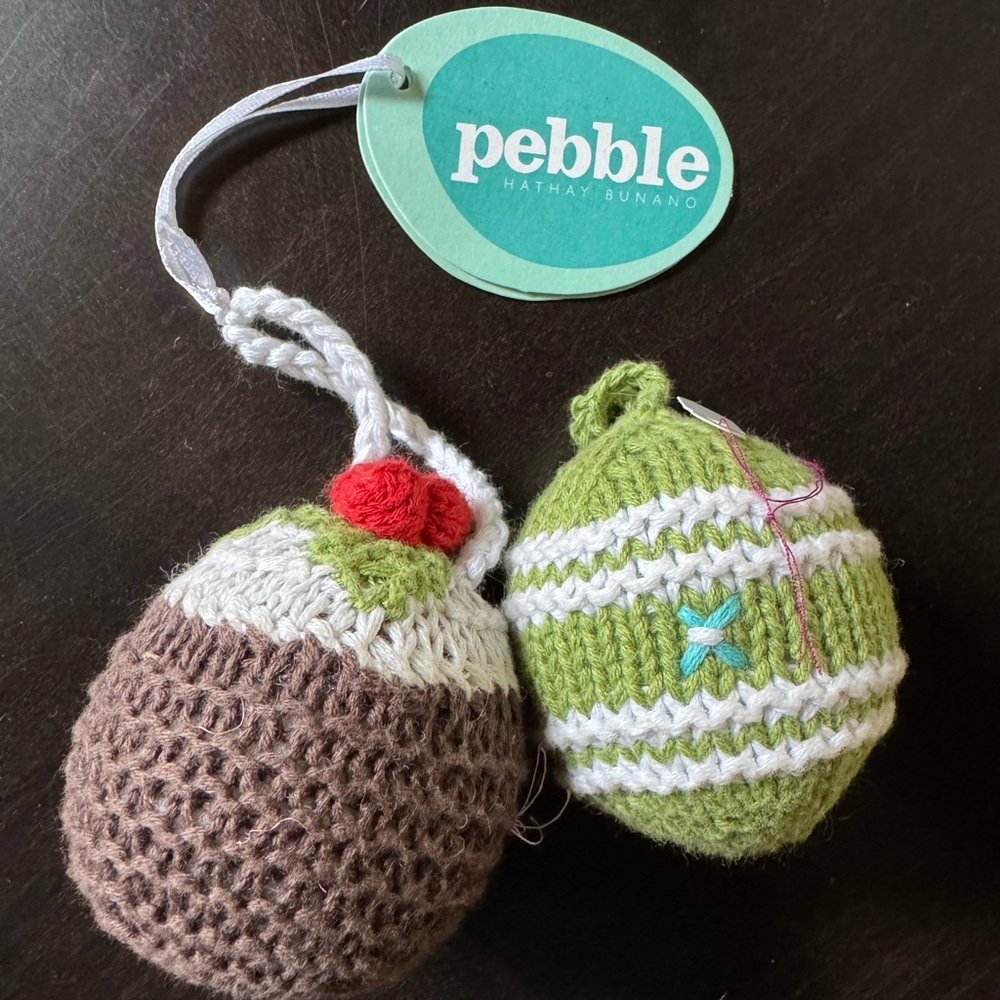 NWT Pebble Crocheted soft ornaments set of 2